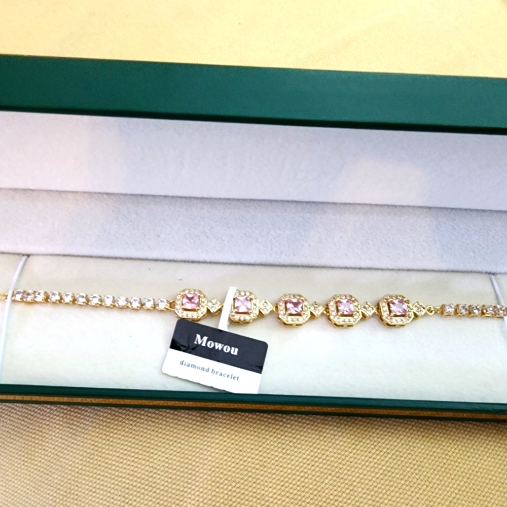 Costume Tennis bracelet